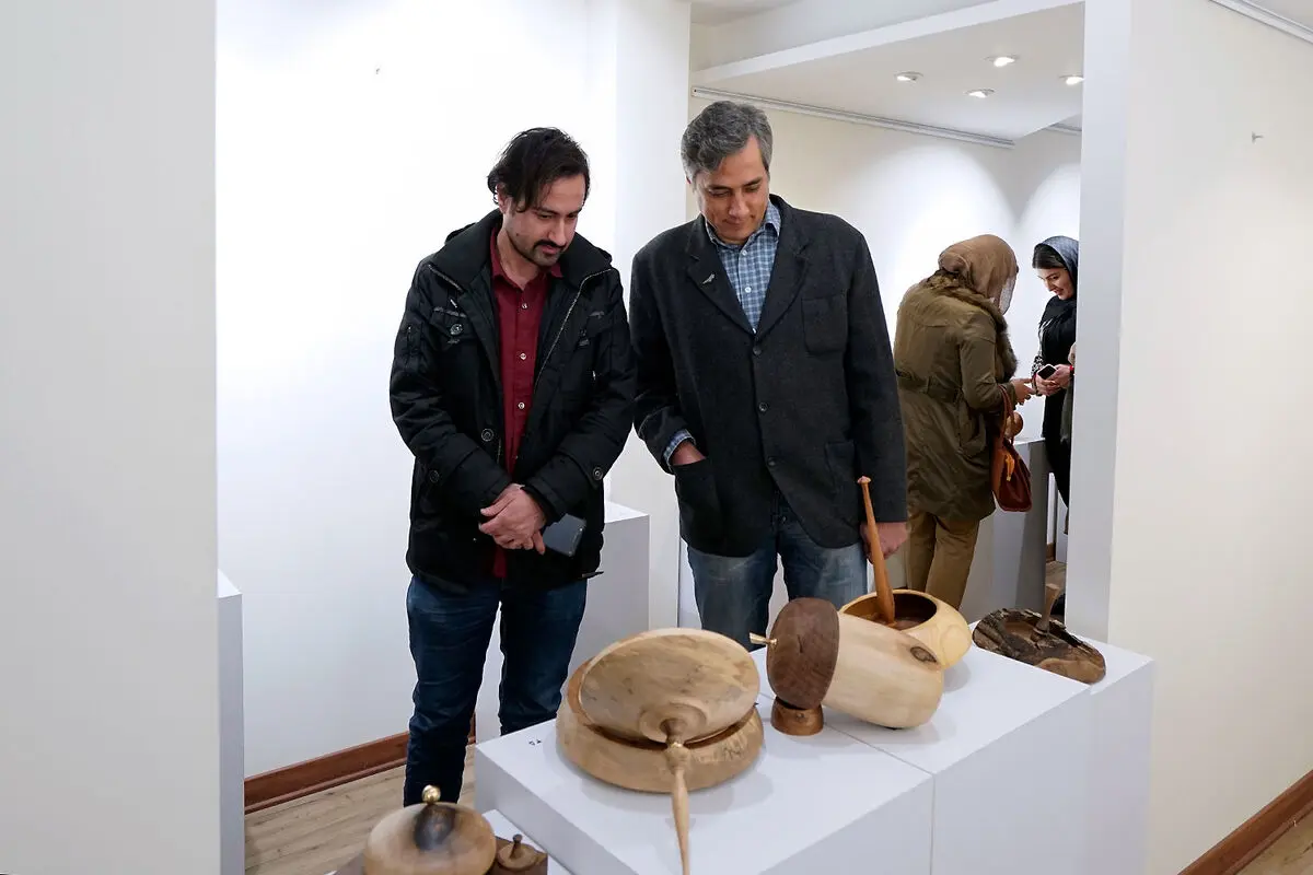 نمایشگاه فرفره های داود ملایی در گالری بهارک
