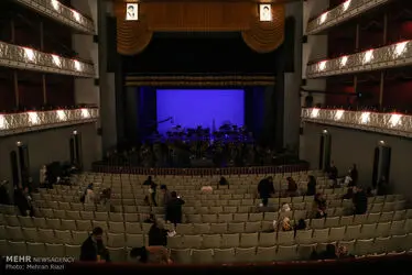 Tehran’s Symphony Orchestra performs in Vahdat Hall