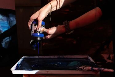 رنگ وستا در هفته دیزاین تهران در دانشکده هنرهای زیبا