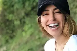 عکس‌های فشن سمانه پاکدل و فیلم عجیب