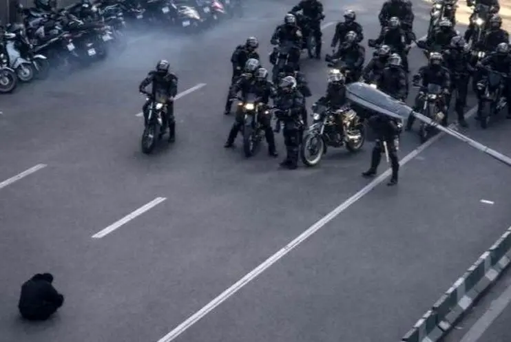 اسامی هنرمندان بازداشتی دی ماه اعلام شد/ پنج هنرمند همچنان در بازداشت ۷ هنرمند آزاد شدند