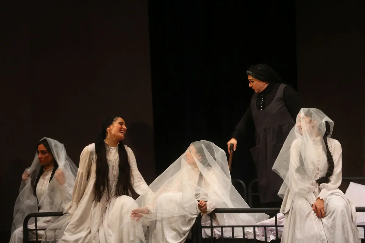 نمایش 