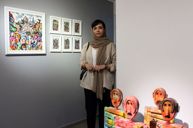“Crowding” at Mojdeh Art Gallery featuring 15 artists 