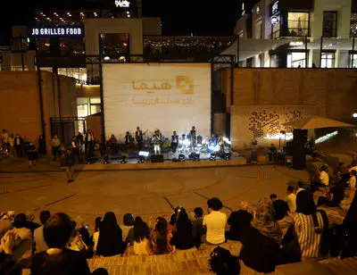 ببینید: فستیوال صنایع دستی هیما در بام لند با طعم موسیقی و قلم زنی و خاتم کاری