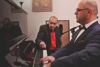 ببینید: آواز فوق‌العاده استاد ایرج به مناسبت تولدش/ باز افتاد دلی در خم زلفی کارش