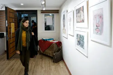نمایشگاه طراحی آتنا معتمدی در گالری بهارک