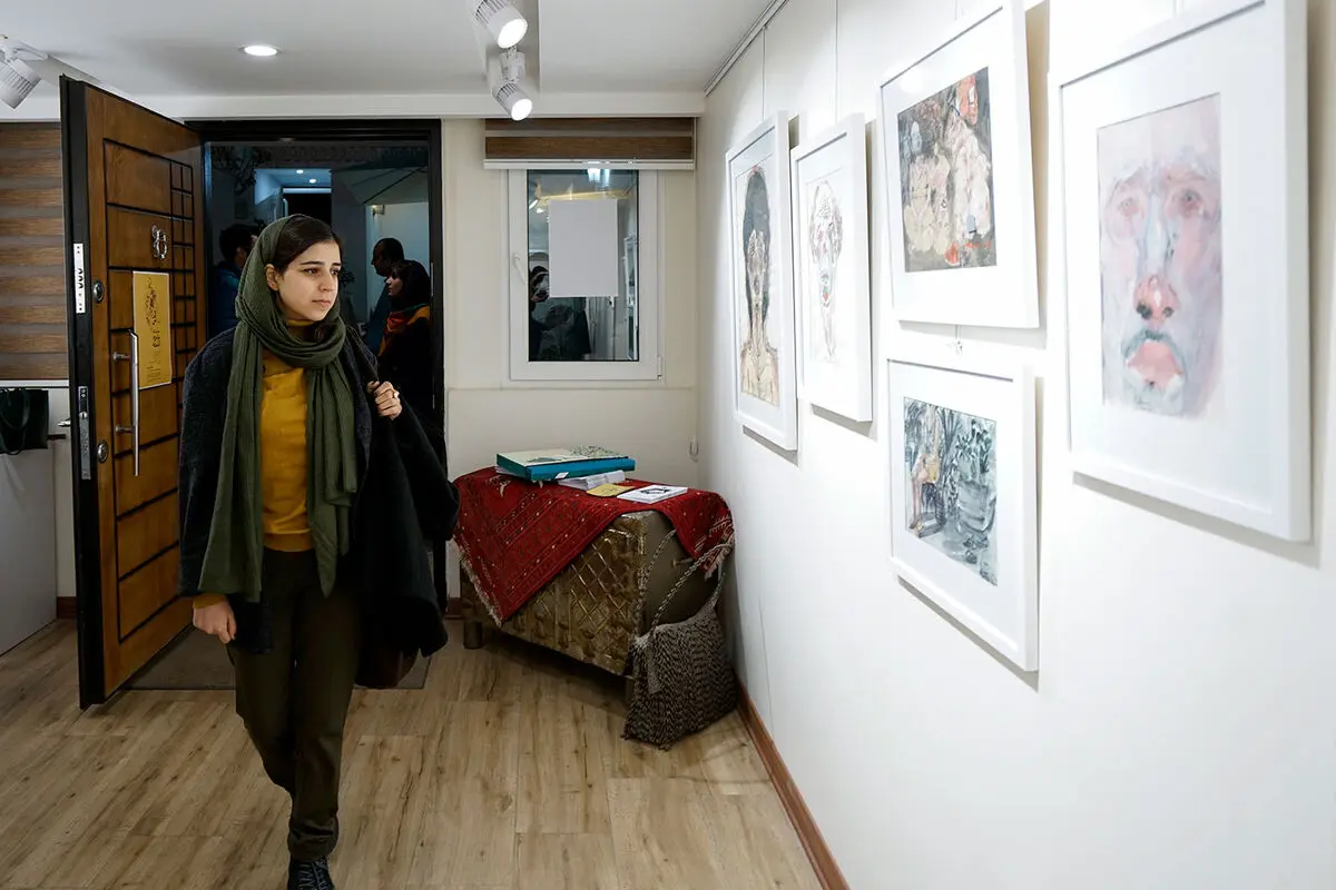 نمایشگاه طراحی آتنا معتمدی در گالری بهارک