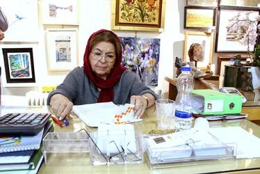 نمایشگاه "صد اثر، صد هنرمند" در گالری گلستان
