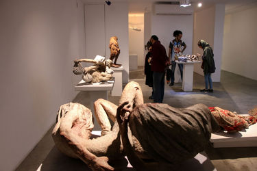 نمایشگاه مجسمه مهری موسوی منفرد در گالری سایه