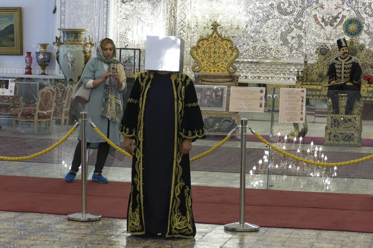 اجرای پرفورمنس 