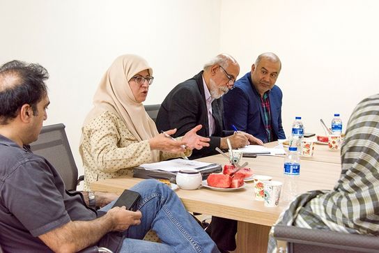 دیدار هنرمندان با عباد رضا اسلامی