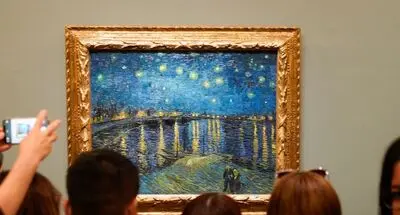 ۵ نکته شگفت‌انگیز در شب پرستاره/ رازهایی که باعث ماندگاری شاهکار ونگوگ شد
