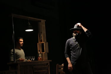 اجرای نمایش "آندورای تئاتر اشتباهات" در تئاتر باران