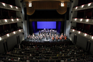 اجرای ارکستر سمفونیک ایران و اتریش (آیسو) به مناسبت بزرگداشت پرویز تناولی