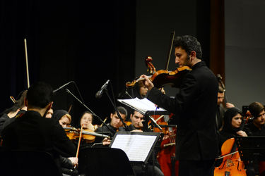 کنسرت ناصر چشم‌آذر به همراه اشکان خطیبی در تالار وحدت