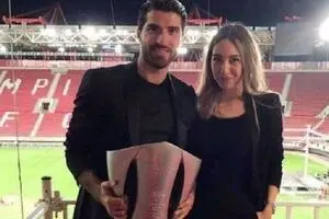 ازدواج ستاره تیم ملی با یک دختر میلیاردر / عکس