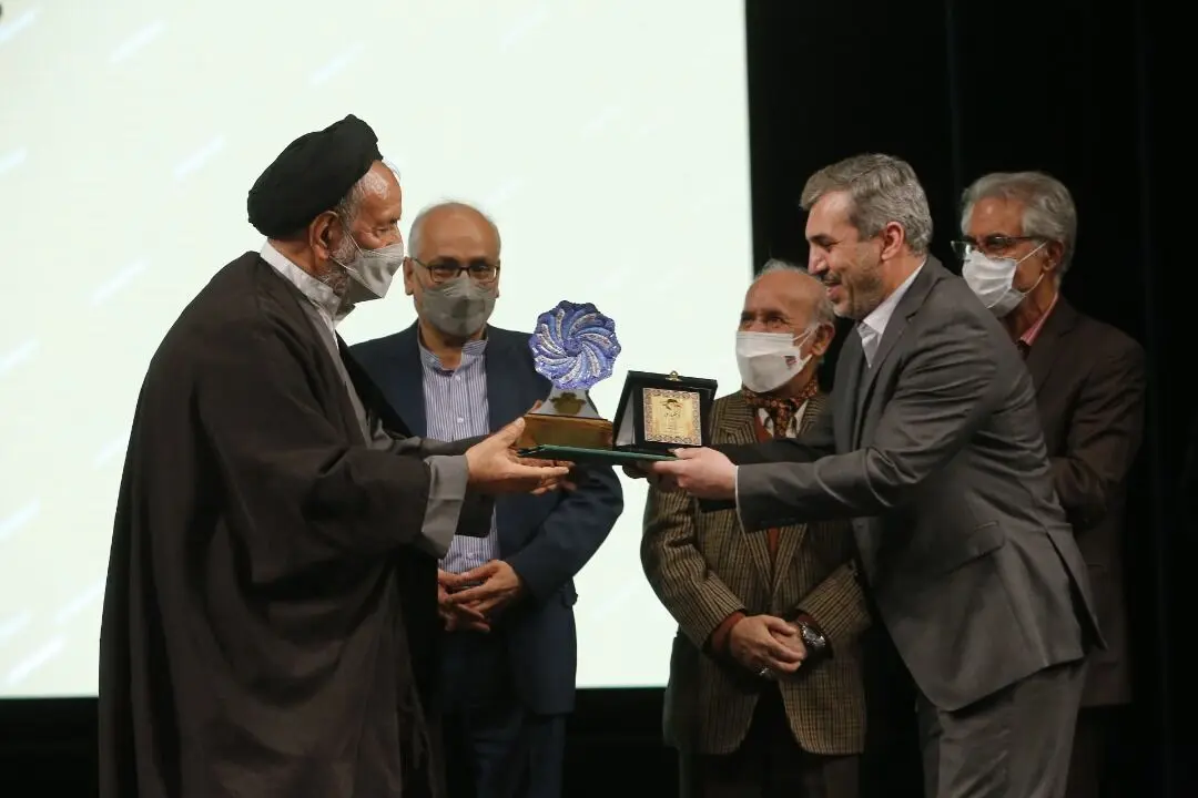 دومین جایزه آینه دار دوران در تالار وحدت