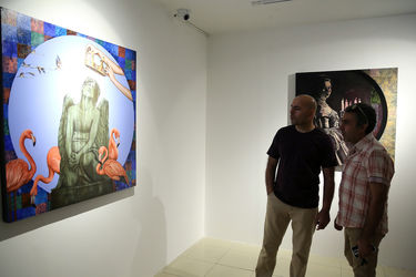 افتتاحیه نمایشگاه دو نفره آثار نقاشی حمید زارع و الناز صباغ‌پور در گالری ژاله