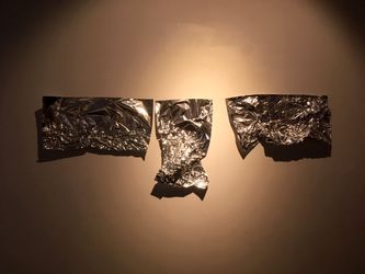 نمایشگاه آثار فرزانه وزیری‌تبار با عنوان «فرم فرزانه را دنبال می ­‌کند» در گالری شیرین