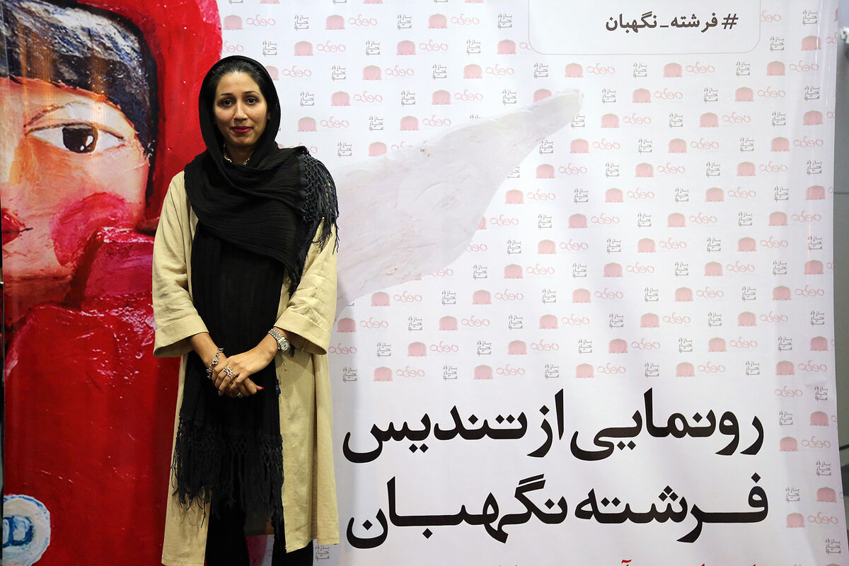 رونمایی از تندیس 