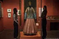 ویدئو: ایران از ۱۴۰۰ سال پیش تا شروع قرن بیستم در ویکتوریا و آلبرت لندن / از نسخ خطی مکتب هرات و تبربز تا گنبدهای نیلگون اصفهان، از فرش‌های صفوی تا نقش‌های قجری ببینید