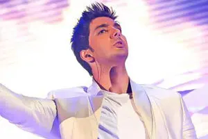 4 Shows by Farzin
