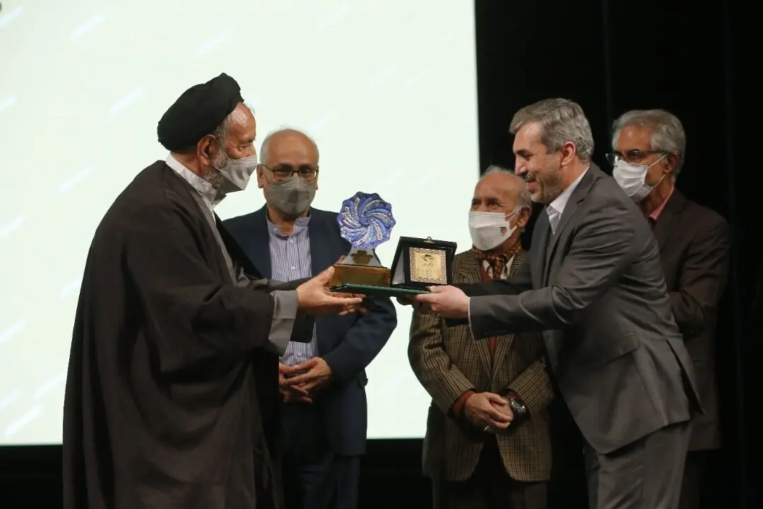 دومین جایزه آینه دار دوران در تالار وحدت