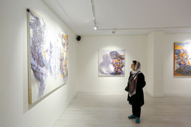 نمایشگاه نقاشی های نیلوفر قادری نژاد در گالری ساربان