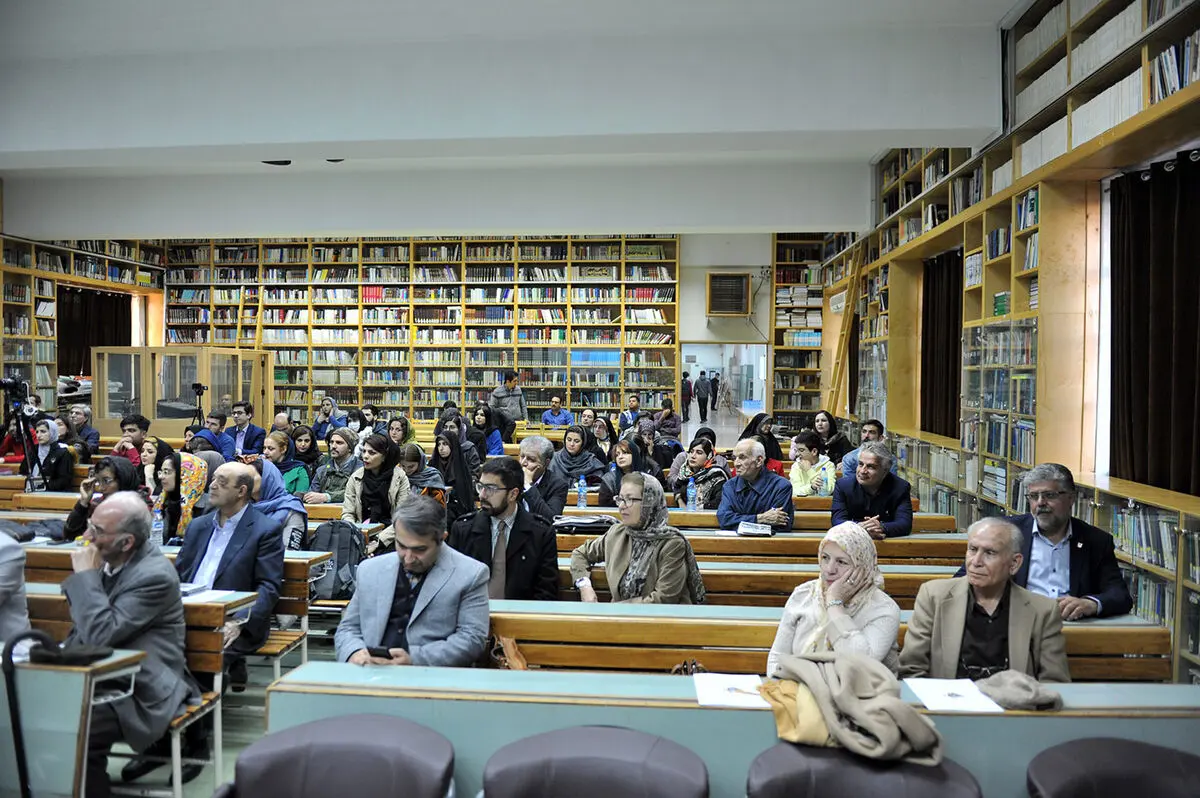 آیین اعطای نخستین جایزه آینه دار دوران در زادروز استاد باستانی پاریزی