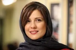 ببینید: زنی که اشک سارا بهرامی را درآورد