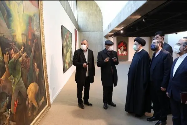 President Raisi visits Fajr visual art festival