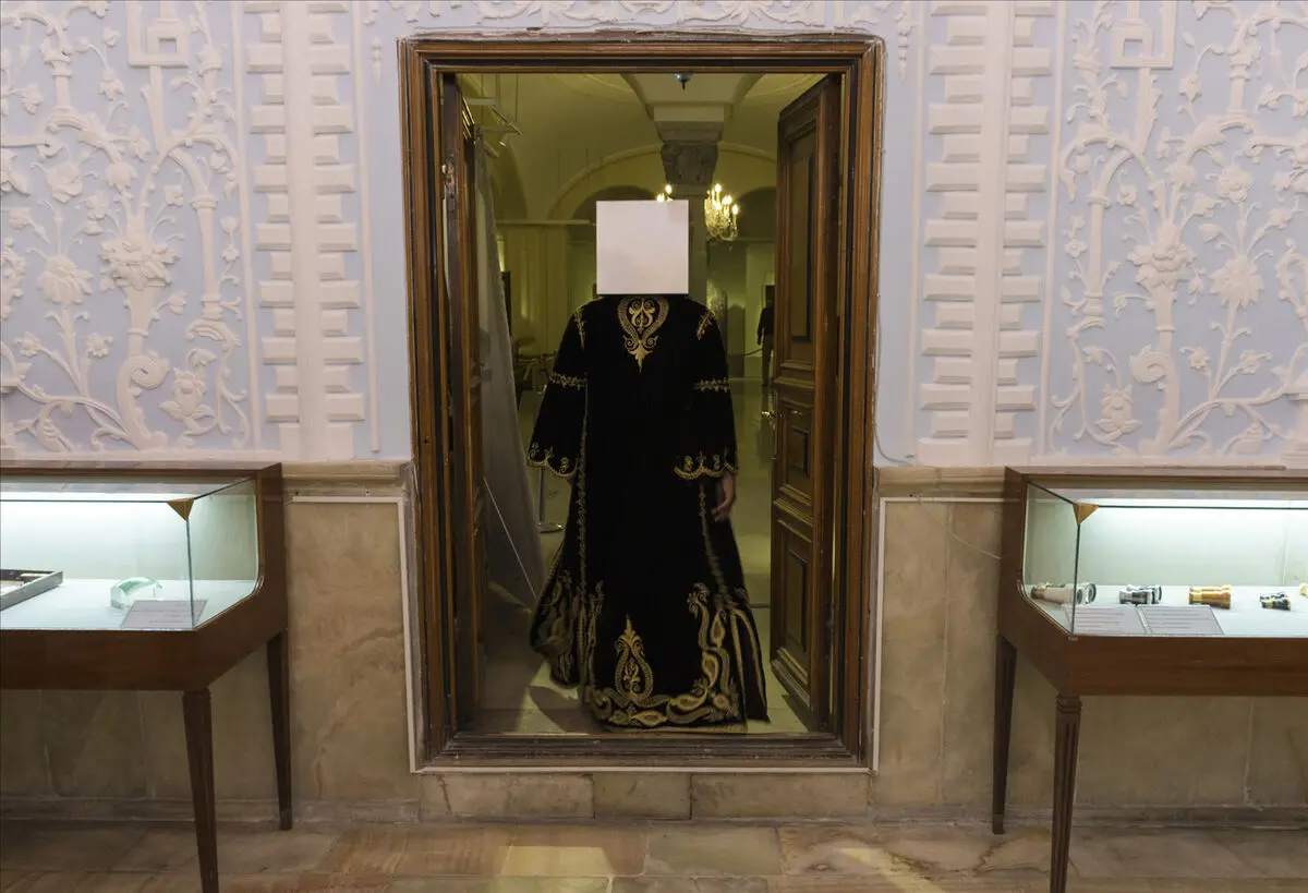 اجرای پرفورمنس 