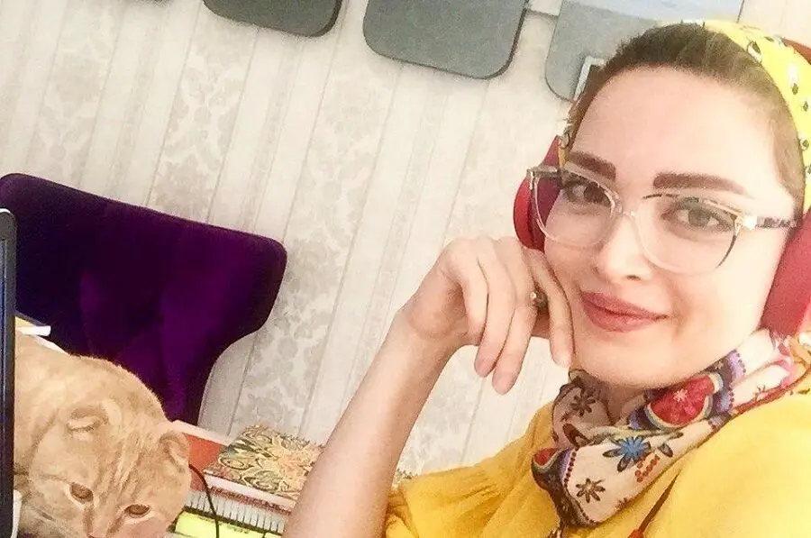 بهنوش طباطبایی از مجسمه‌اش رونمایی کرد/ عکس
