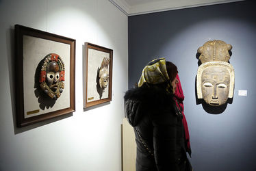 نمایشگاه صورتک و آثار حجم قبایل ساحل عاج در گالری کاما