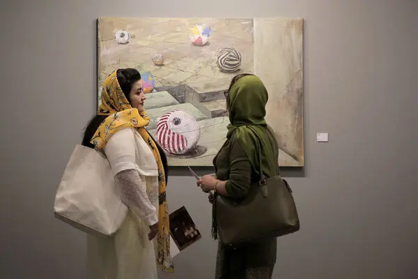 ببینید: جهان ساختگی مرضیه قاسم‌پور در گالری الهه