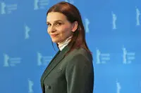 اهدای آیکون طلایی به ستاره فرانسوی فیلم عباس کیارستمی