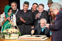 عکس‌های جدید جمشید مشایخی در جمع هنرمندان