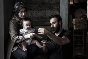 موتورسواری محسن تنابنده و پریناز ایزدیار/"سه کام حبس" در راه اکران
