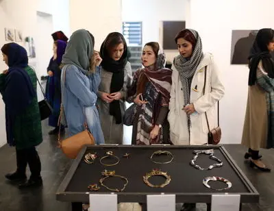 منتخبی از نمایشگاه های گالری آریا در سال 96 را ببینید
