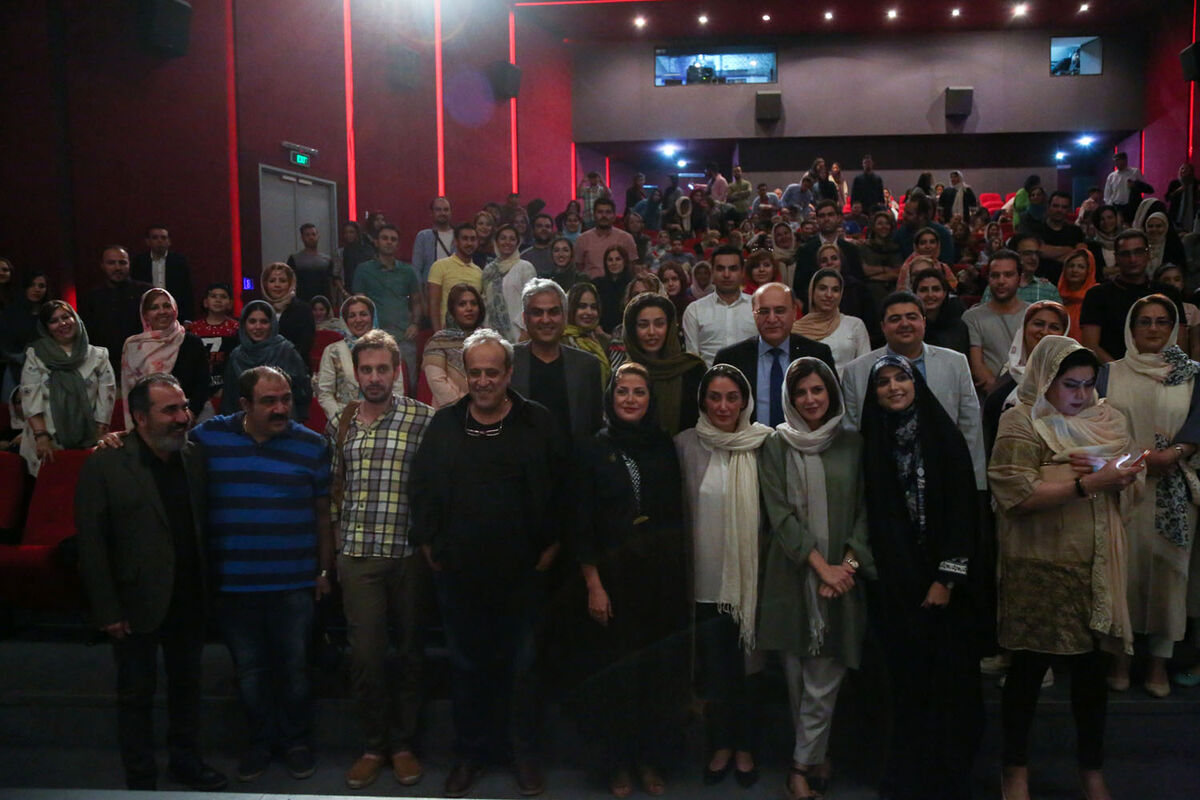 اکران مردمی 