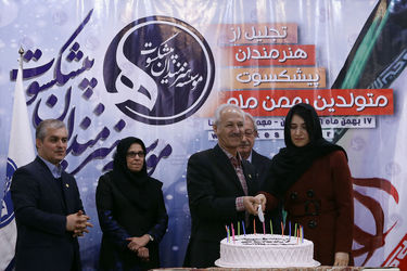 جشن تولد هنرمندان پیشکسوت متولد بهمن ماه در باغ زیبا