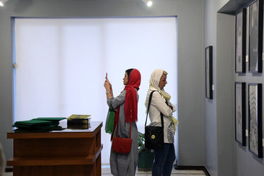 نمایشگاه گروهی آثار هنری با موضوع زلزله کرمانشاه در گالری ایده