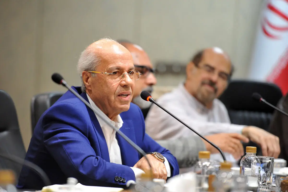 دیدار جمعی از هنرمندان با رضا رحمانی  وزیر صنعت، معدن و تجارت 