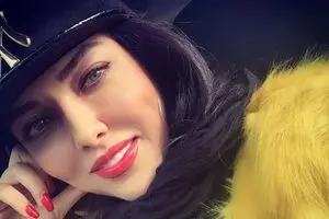 لیلا اوتادی علیه فقر و اختلاس/ اندیشه مثبت خانم بازیگر در روزهای کرونایی