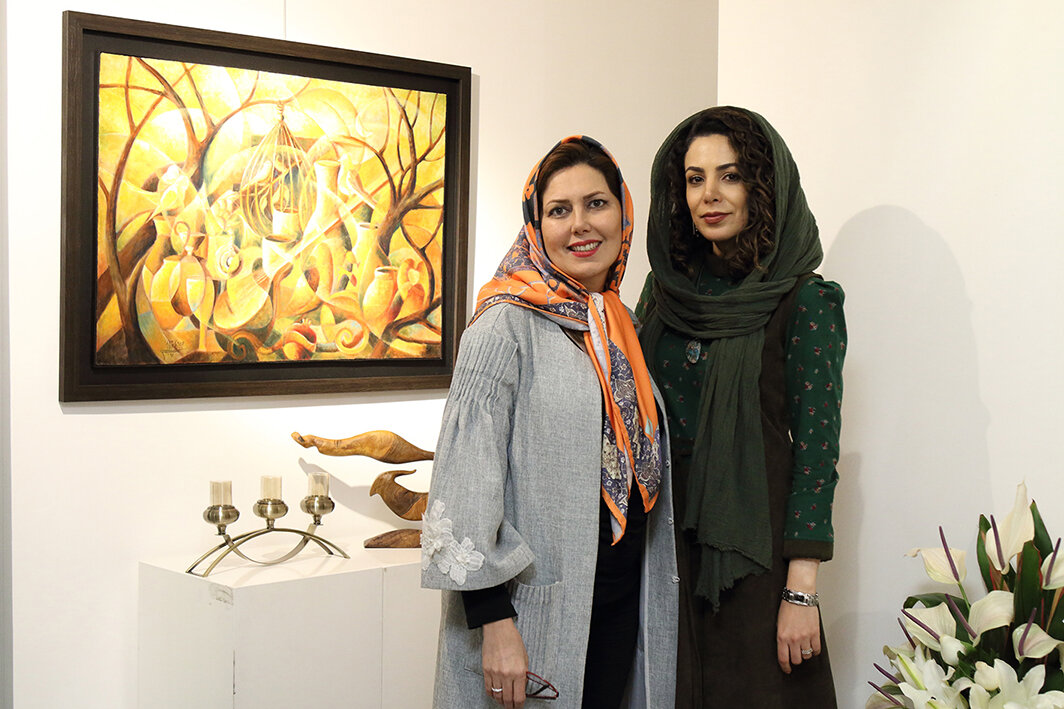 سرمست شوید مثل مولکول‌های آب/ گزارش تصویری از آثار سپیده مشایخی