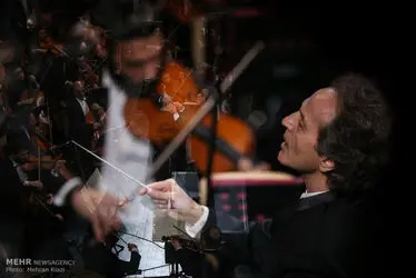 Tehran’s Symphony Orchestra performs in Vahdat Hall