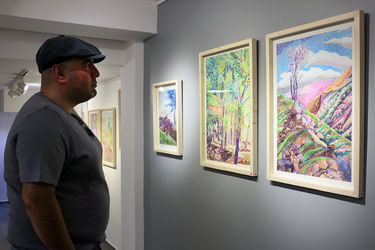 نمایش آثار الهام عظیمی، سحر شادمان و رضوان یارائی در گالری مژده