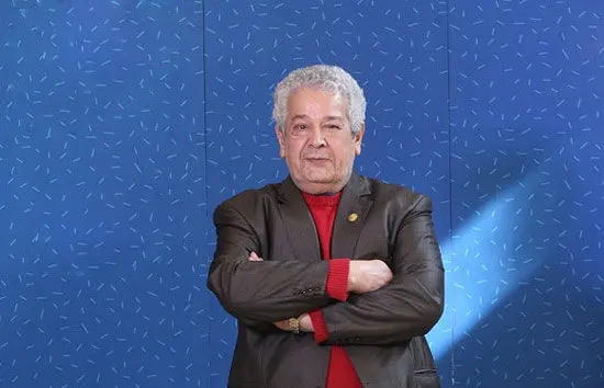 رضا فیاضی کتاب‌فروش شد
