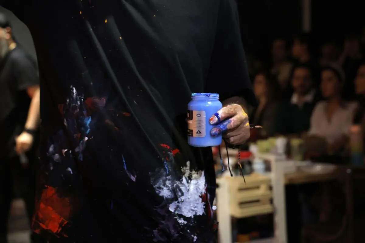 Live Painting Performance at Saless Gallery in Tehran with Vesta Color Support