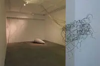 دگرگونی مناظر شهری را در آثار طناز مدبر ببینید/ گزارش تصویری ایران آرت از گالری آب انبار
